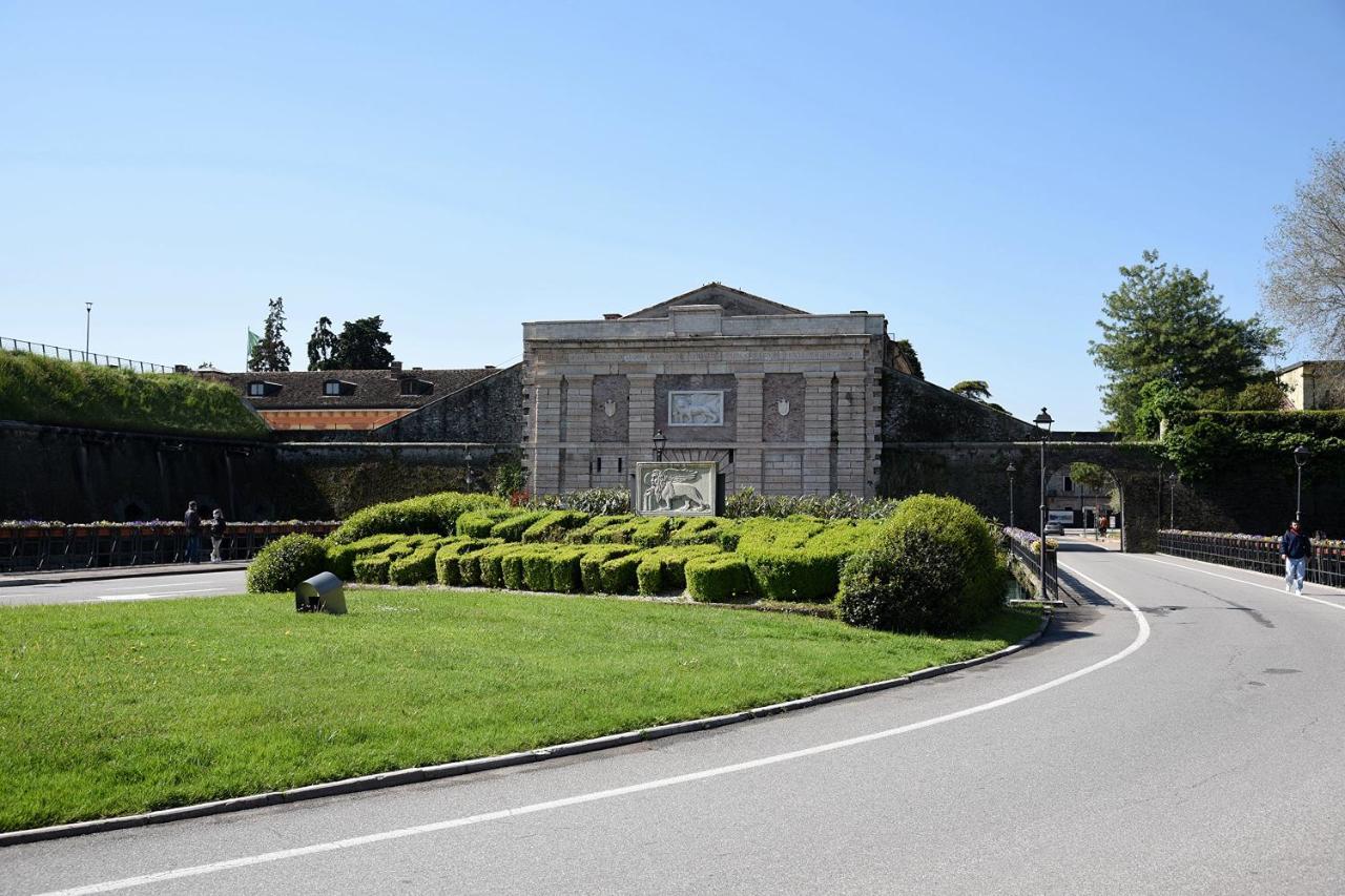 Bed and Breakfast Prigioni House Peschiera del Garda Exteriér fotografie